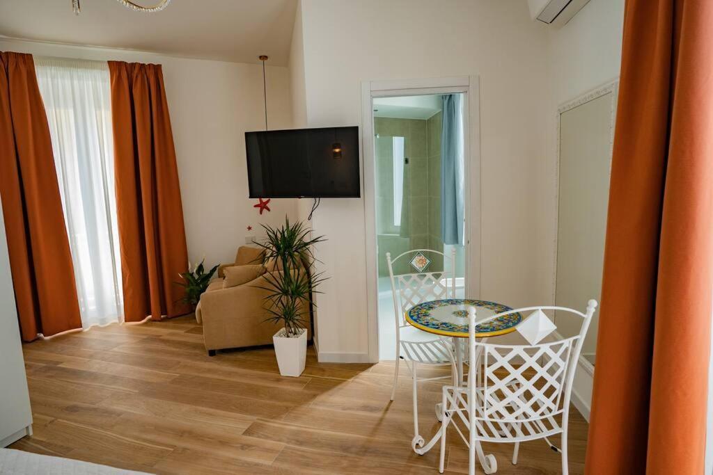 Aquamar Bed And Breakfast Crotone Exterior foto